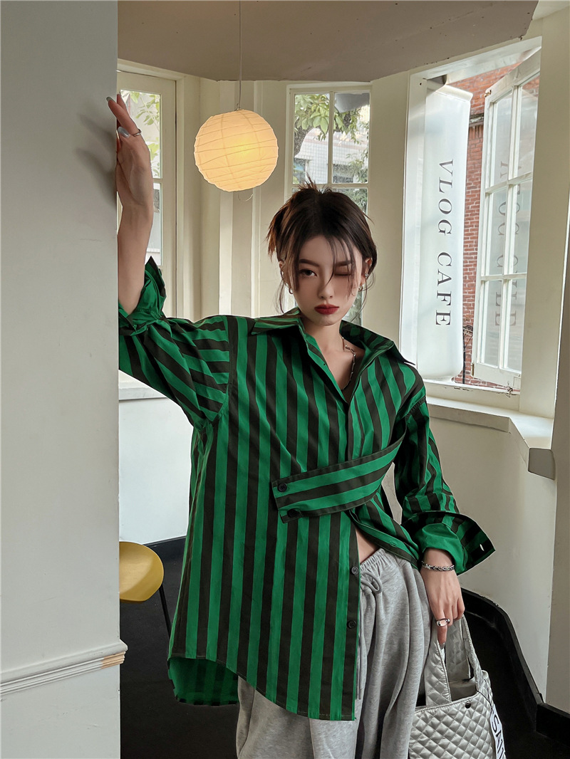 Koreanisches gestreiftes Hemd  – Street Fashion Korea Bewertung und Preis