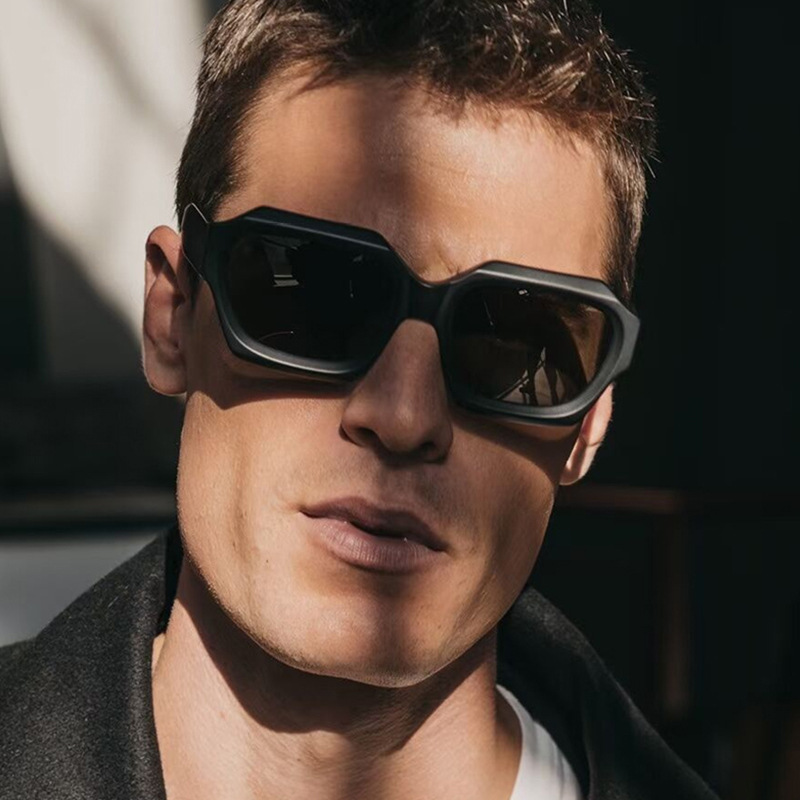 Einfache Sonnenbrille mit raue – Street Fashion Photographers Bewertung und Preis