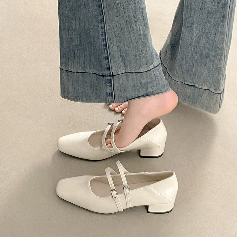 Silberne Mary-Jane-Schuhe für  – Street Fashion Women Bewertung und Preis