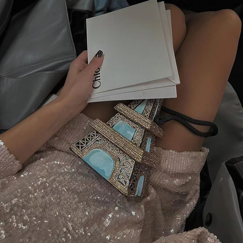 Paris Fashion Week 2025 Blogge – Street Fashion Paris 2025 Bewertung und Preis